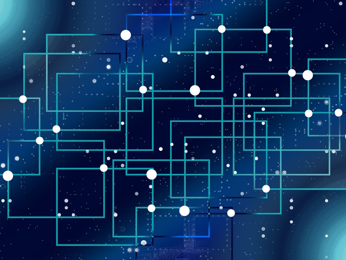 鲁大师跑分 App 主界面数据看板插画，深色背景上以霓虹绿折线展示 CPU 与 GPU 得分曲线，右侧竖排四张手机屏幕缩略图